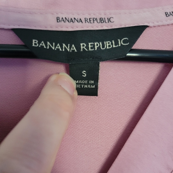 Banana Republic Pink Women's Blouse - Picture 2 of 4